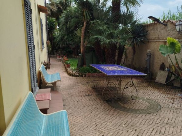 casa indipendente in vendita a Pontecagnano Faiano in zona Magazzeno