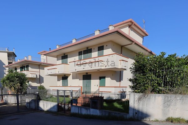 casa indipendente in vendita a Pontecagnano Faiano