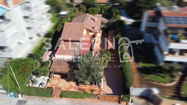 casa indipendente in vendita a Pontecagnano Faiano in zona Magazzeno