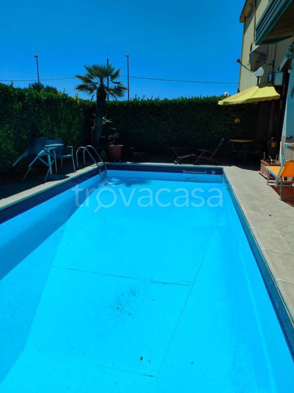 casa indipendente in vendita a Pontecagnano Faiano in zona Magazzeno