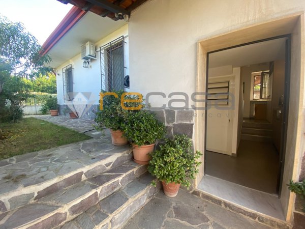 casa indipendente in vendita a Pontecagnano Faiano