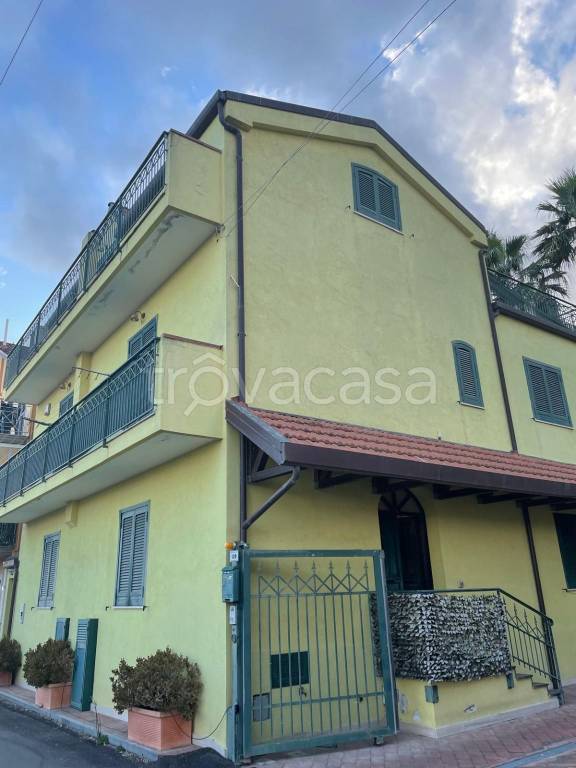 casa indipendente in vendita a Pontecagnano Faiano