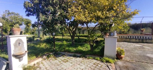 casa indipendente in vendita a Pontecagnano Faiano