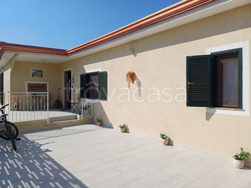 casa indipendente in vendita a Pontecagnano Faiano