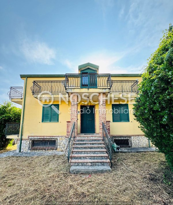casa indipendente in vendita a Pontecagnano Faiano