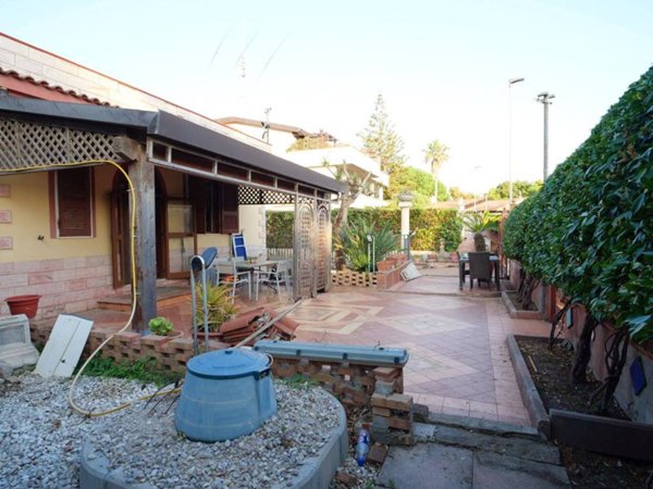 casa indipendente in vendita a Pontecagnano Faiano in zona Magazzeno