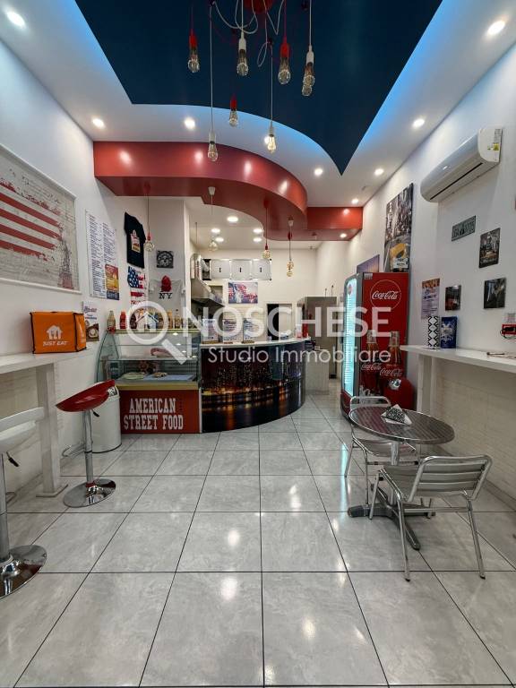 negozio in vendita a Pontecagnano Faiano