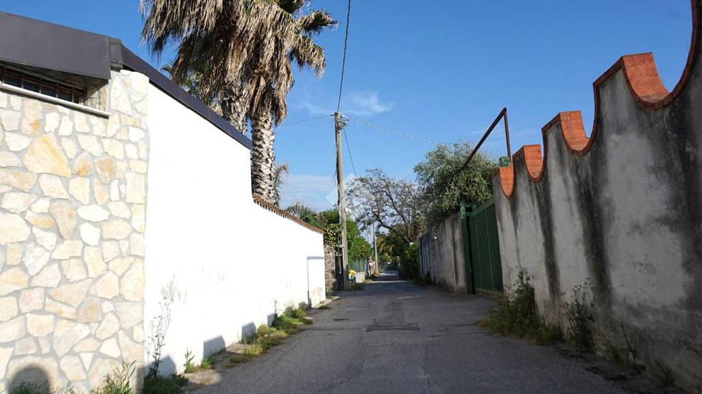 terreno agricolo in vendita a Pontecagnano Faiano in zona Magazzeno
