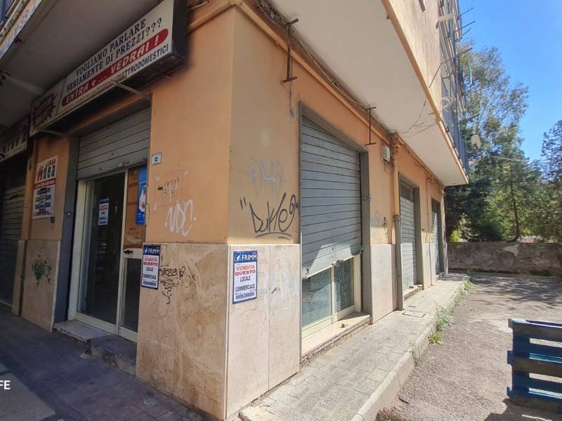 negozio in vendita a Pontecagnano Faiano