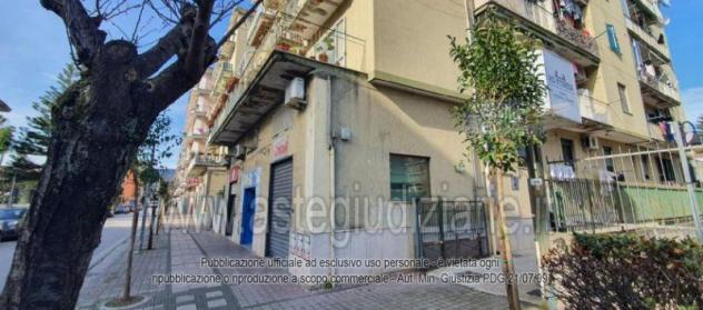 negozio in vendita a Pontecagnano Faiano