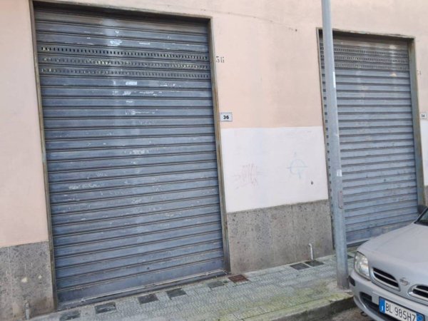 negozio in vendita a Pontecagnano Faiano in zona Sant'Antonio