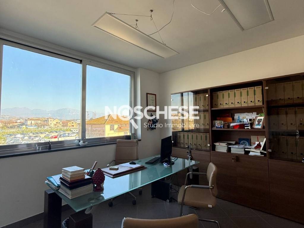 ufficio in vendita a Pontecagnano Faiano in zona Sant'Antonio