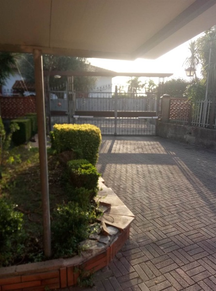 casa indipendente in vendita a Pontecagnano Faiano in zona Magazzeno