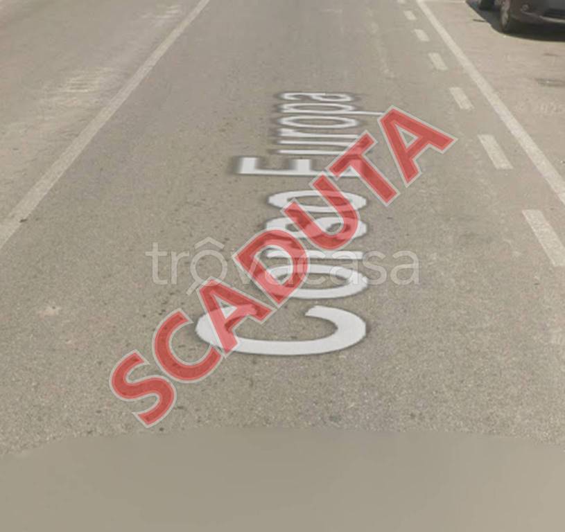 negozio in vendita a Pontecagnano Faiano