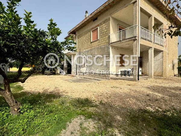 casa indipendente in vendita a Pontecagnano Faiano