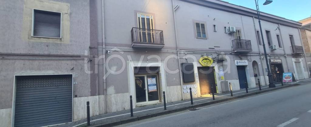 negozio in vendita a Pontecagnano Faiano