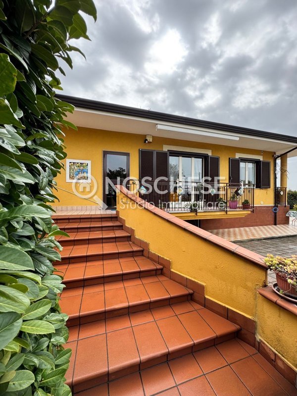 casa indipendente in vendita a Pontecagnano Faiano