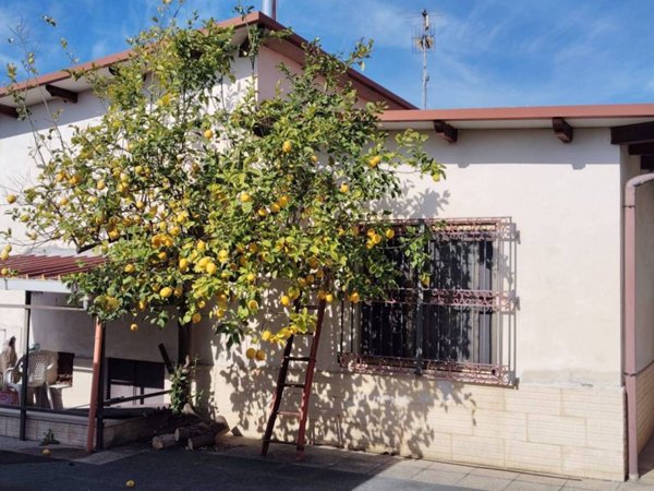 casa indipendente in vendita a Pontecagnano Faiano