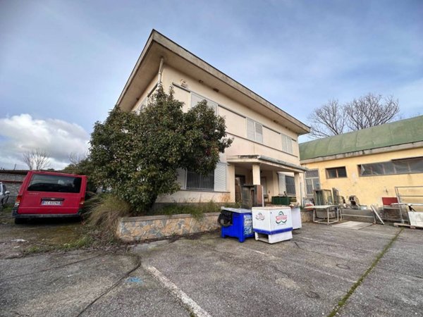 ufficio in vendita a Pontecagnano Faiano