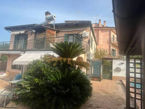 casa indipendente in vendita a Pontecagnano Faiano