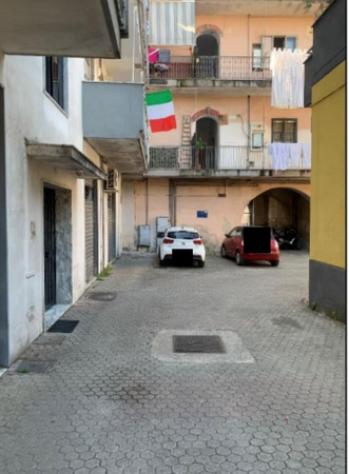 pentavano in vendita a Pontecagnano Faiano in zona Sant'Antonio