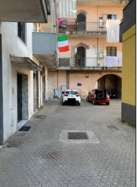 negozio in vendita a Pontecagnano Faiano in zona Sant'Antonio