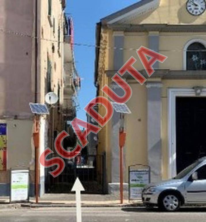 locale commerciale in vendita a Pontecagnano Faiano in zona Sant'Antonio