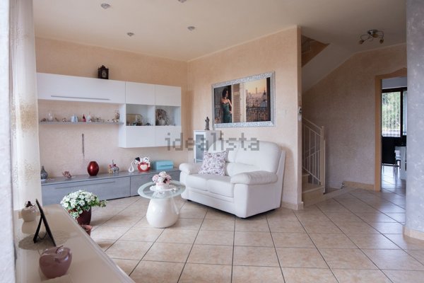 casa indipendente in vendita a Pontecagnano Faiano