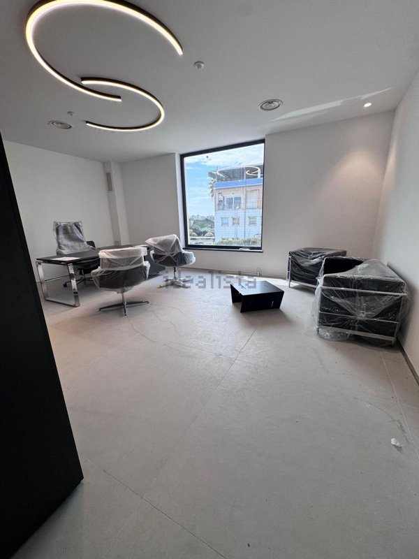 capannone in vendita a Pontecagnano Faiano