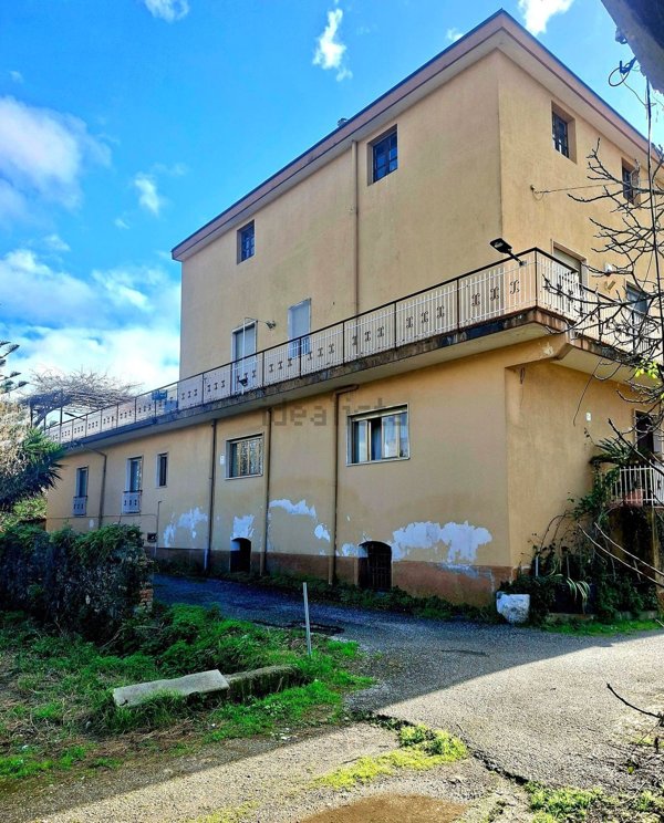 casa indipendente in vendita a Pontecagnano Faiano