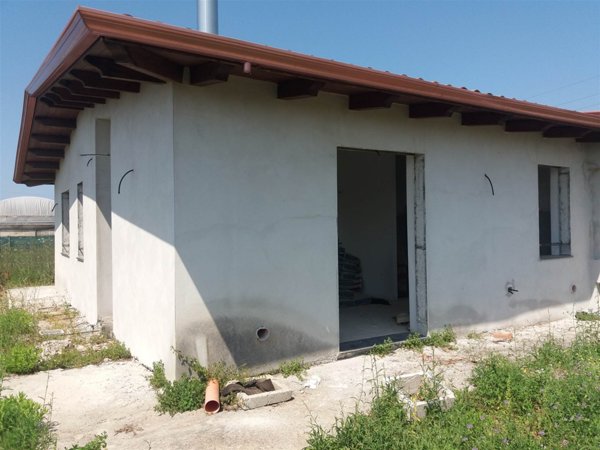 casa indipendente in vendita a Pontecagnano Faiano