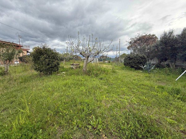 terreno agricolo in vendita a Pontecagnano Faiano in zona Magazzeno