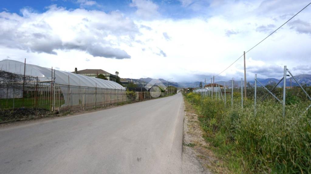 terreno agricolo in vendita a Pontecagnano Faiano in zona Corvinia