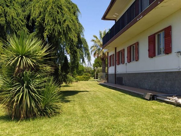 casa indipendente in vendita a Pontecagnano Faiano in zona La Picciola