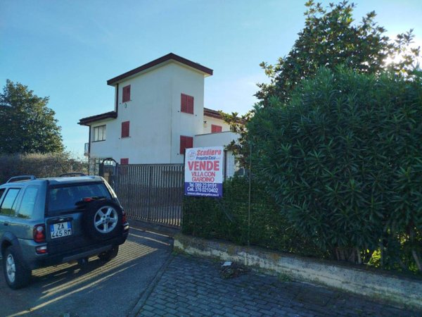 casa indipendente in vendita a Pontecagnano Faiano