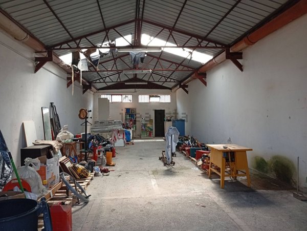 locale di sgombero in vendita a Pontecagnano Faiano