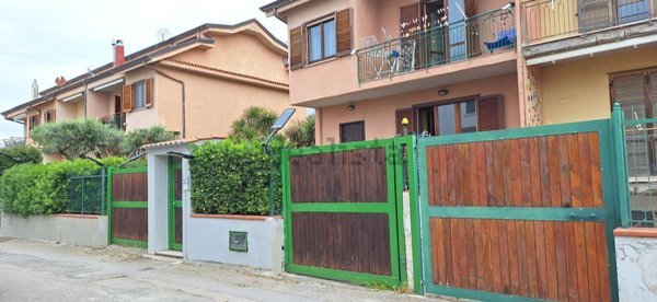 casa indipendente in vendita a Pontecagnano Faiano in zona Magazzeno