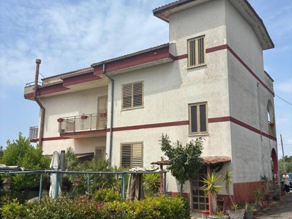 casa indipendente in vendita a Pontecagnano Faiano