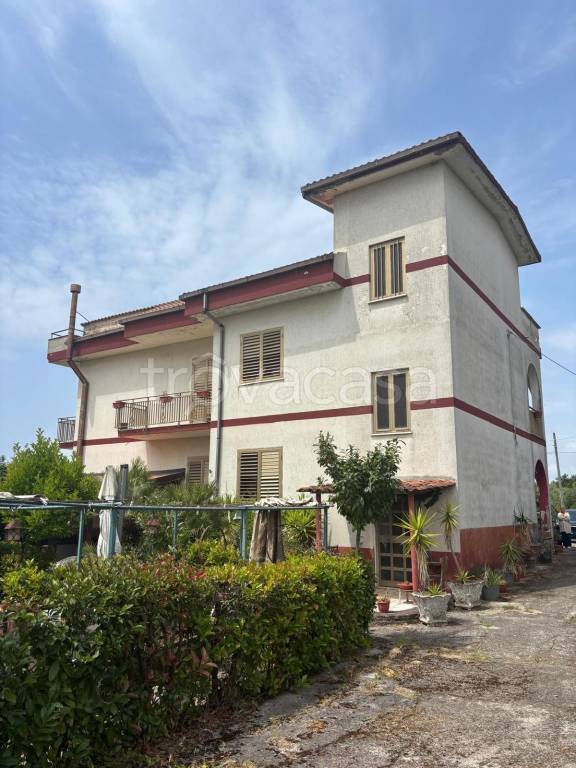 casa indipendente in vendita a Pontecagnano Faiano
