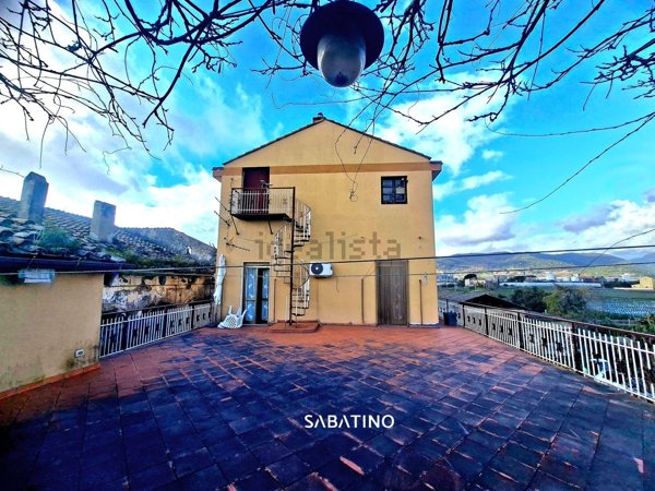 casa indipendente in vendita a Pontecagnano Faiano