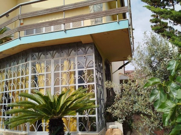 casa indipendente in vendita a Pontecagnano Faiano in zona Magazzeno