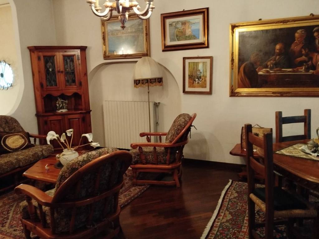 casa indipendente in vendita a Pontecagnano Faiano in zona Magazzeno