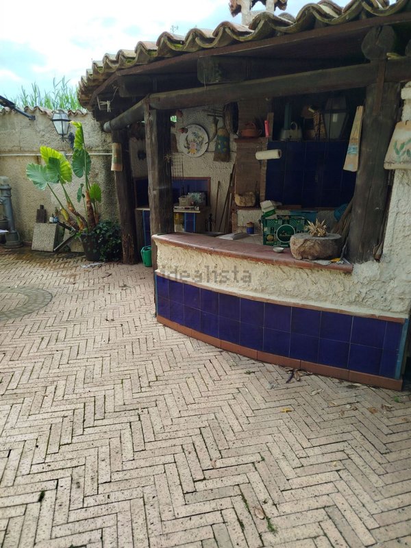 casa indipendente in vendita a Pontecagnano Faiano in zona Magazzeno