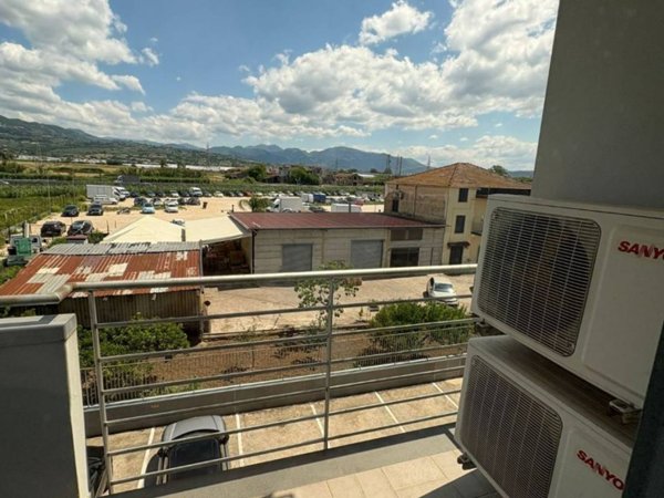 ufficio in vendita a Pontecagnano Faiano in zona Sant'Antonio