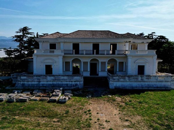 villa in vendita a Pontecagnano Faiano