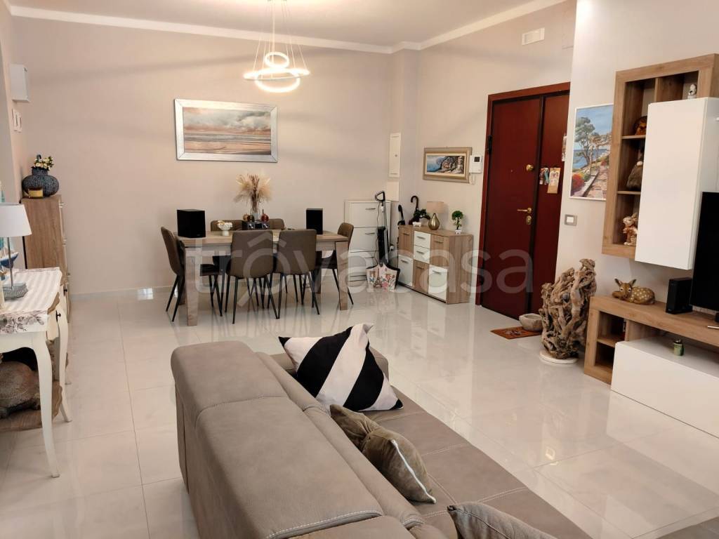 appartamento in vendita a Pontecagnano Faiano in zona Sant'Antonio