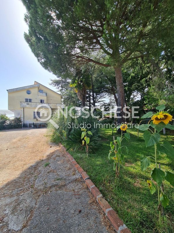 casa indipendente in vendita a Pontecagnano Faiano