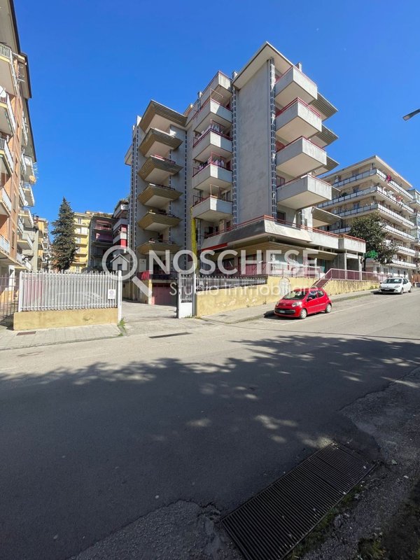 box auto in vendita a Pontecagnano Faiano in zona Sant'Antonio