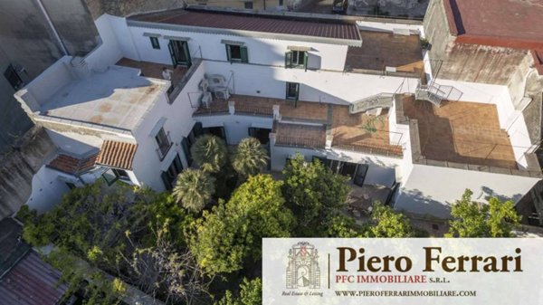 appartamento in vendita a Postiglione in zona Canneto