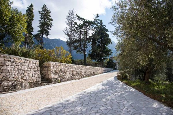 casa indipendente in vendita a Postiglione in zona Canneto